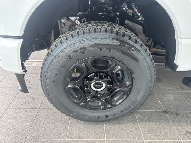 2025 Ford F-350 XL photo 13