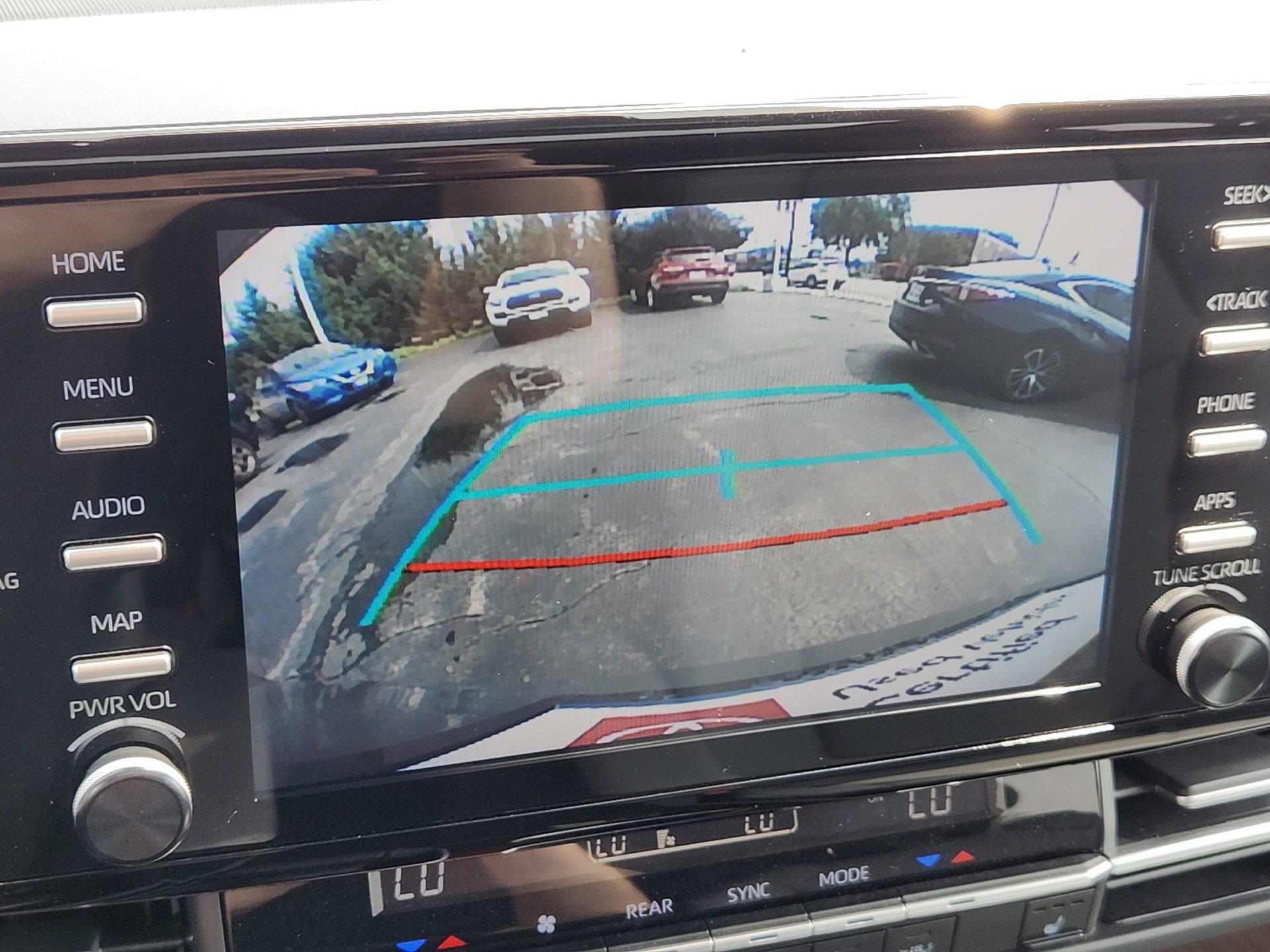 2023 Toyota Sienna XLE photo 15