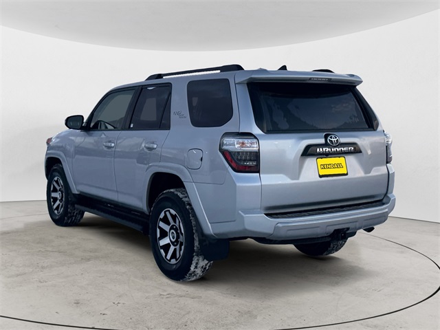 2022 Toyota 4Runner TRD Off-Road Premium photo 3