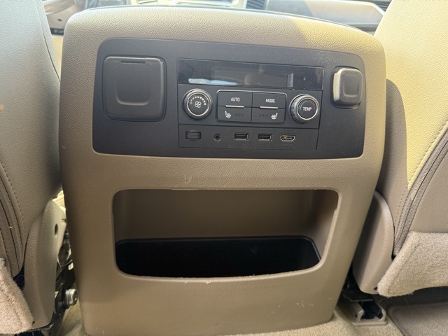 2018 Chevrolet Tahoe Premier photo 19