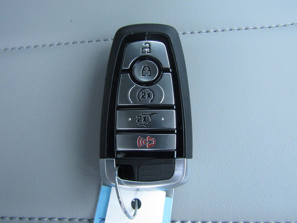 2025 Ford Escape Platinum photo 27