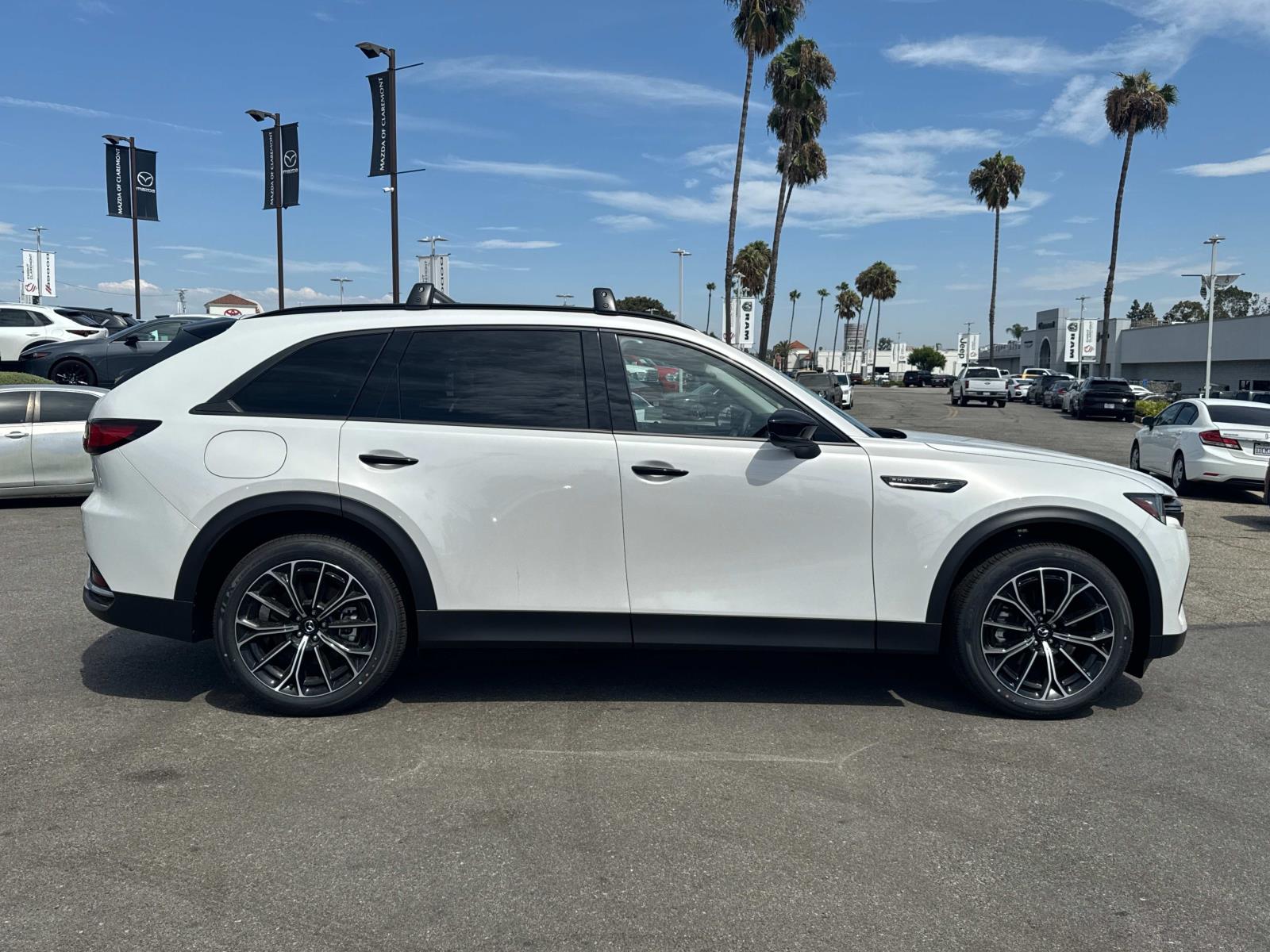 2025 Mazda CX-70 Plug-in Hybrid Premium photo 4