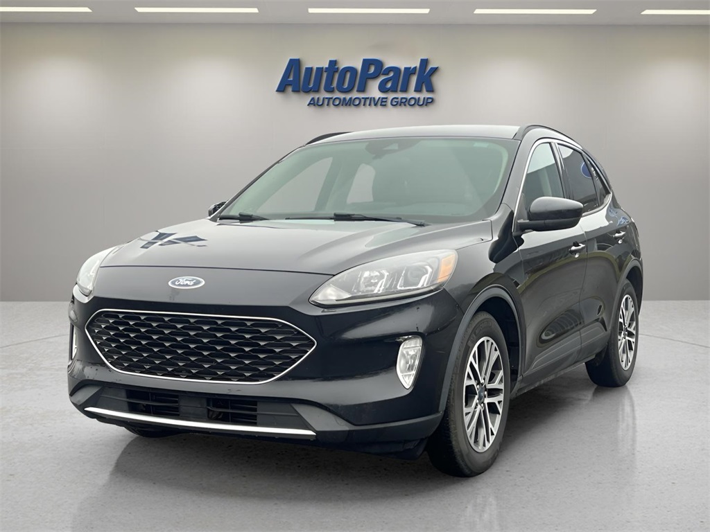 2020 Ford Escape SEL photo 2
