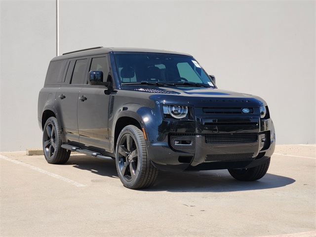 2025 Land Rover Defender 130 V8 photo 2