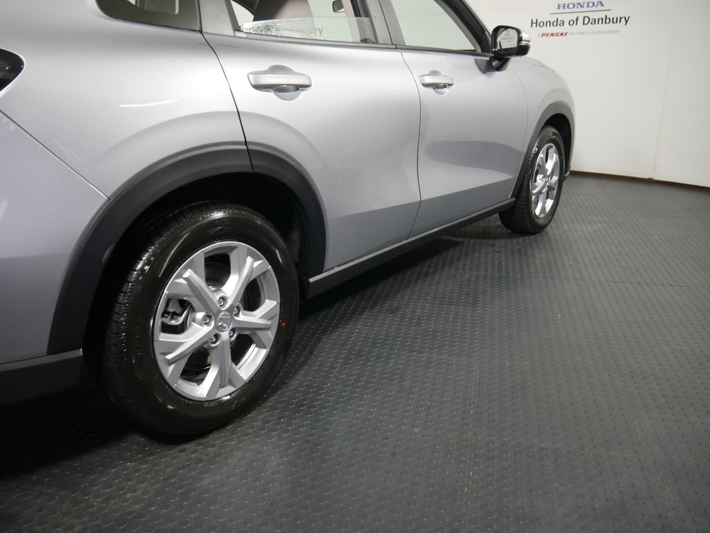 2026 Honda HR-V LX photo 4