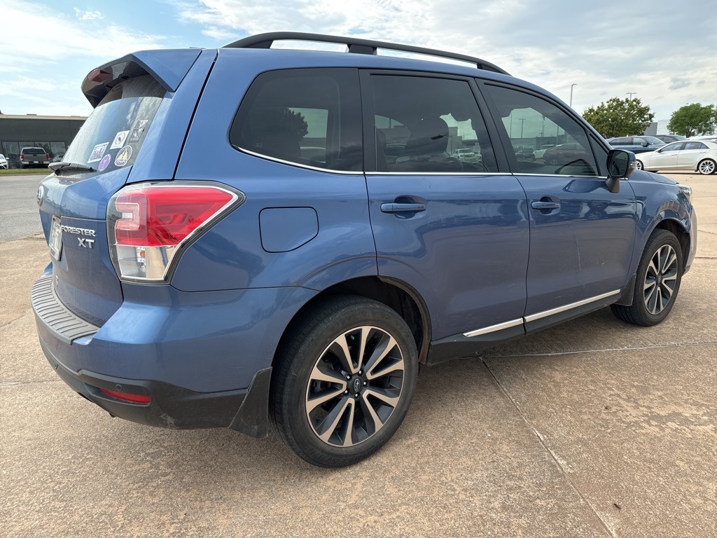 2017 Subaru Forester 2.0XT Touring photo 3