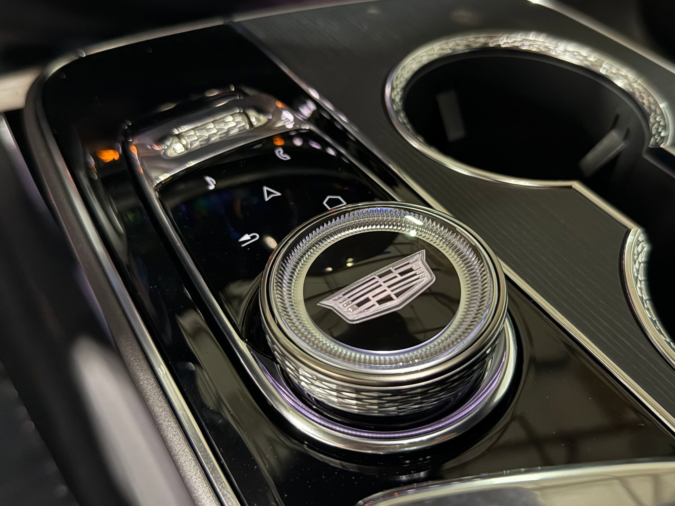 2026 Cadillac Lyriq Sport photo 14