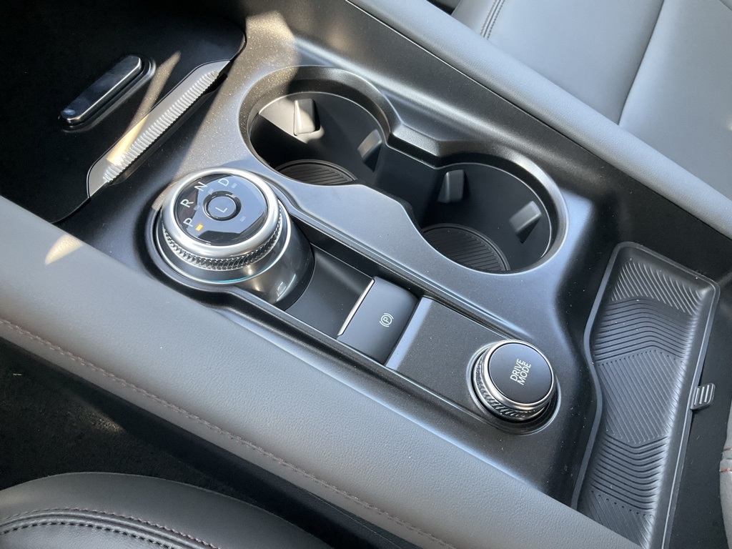 2025 Ford Explorer photo 11