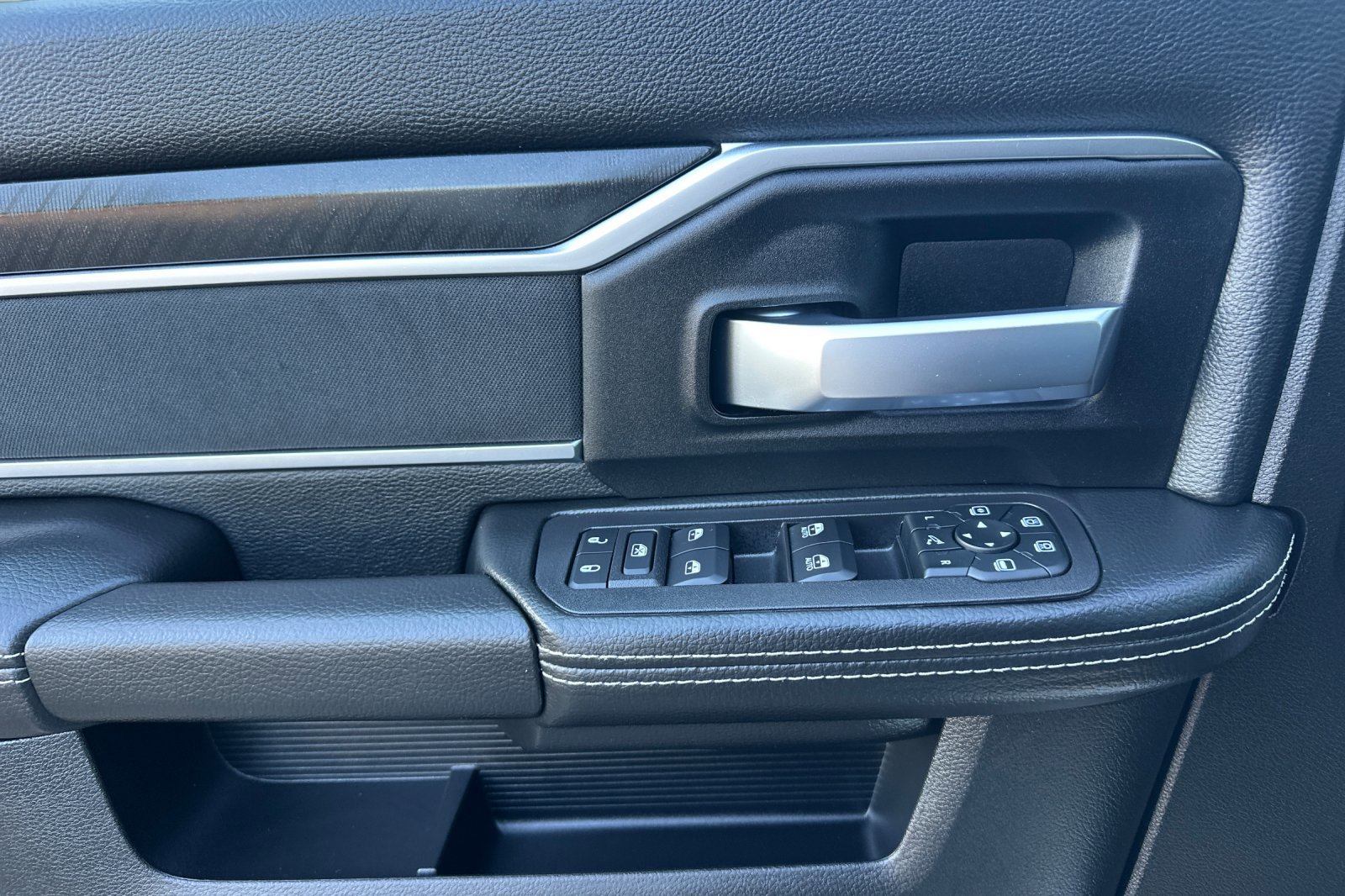 2026 Ram 3500 Big Horn photo 11
