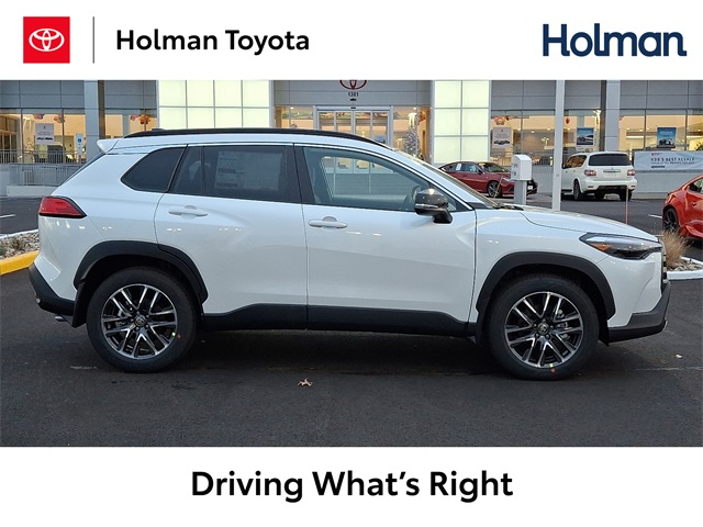 2026 Toyota Corolla Cross XLE's photo