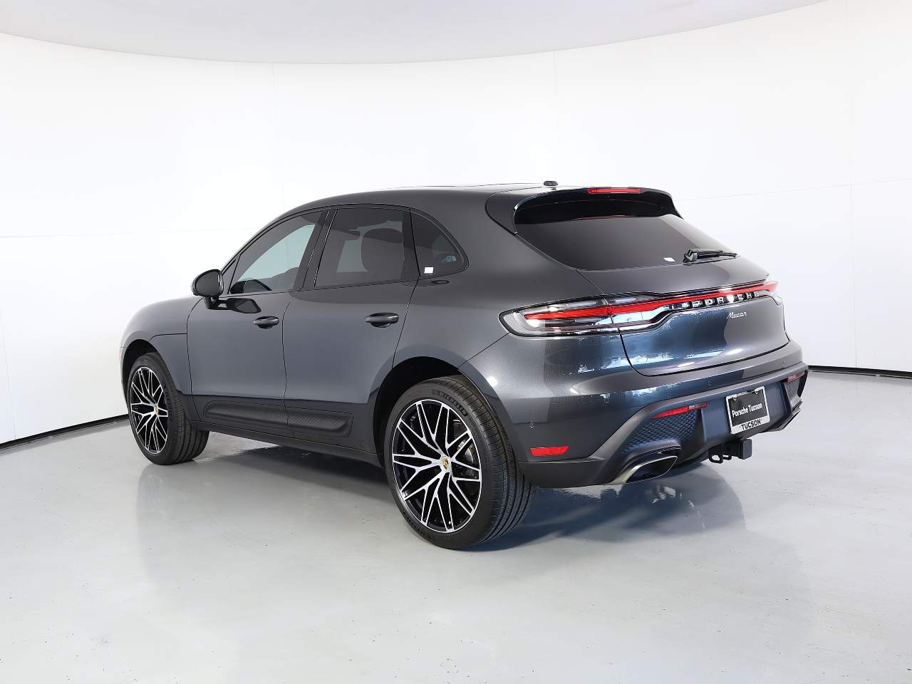 2023 Porsche Macan T photo 2