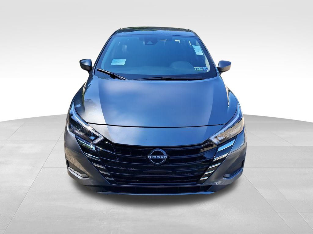 2025 Nissan Versa 1.6 SV photo 8