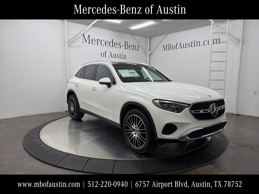 2026 Mercedes-Benz GLC Base's photo