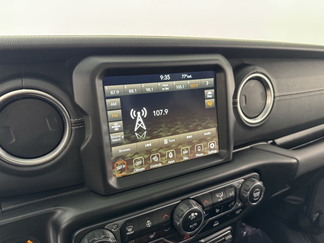 2021 Jeep Gladiator Overland photo 36