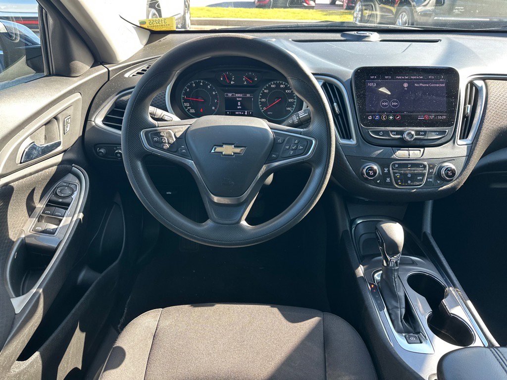 2023 Chevrolet Malibu 1LT photo 6