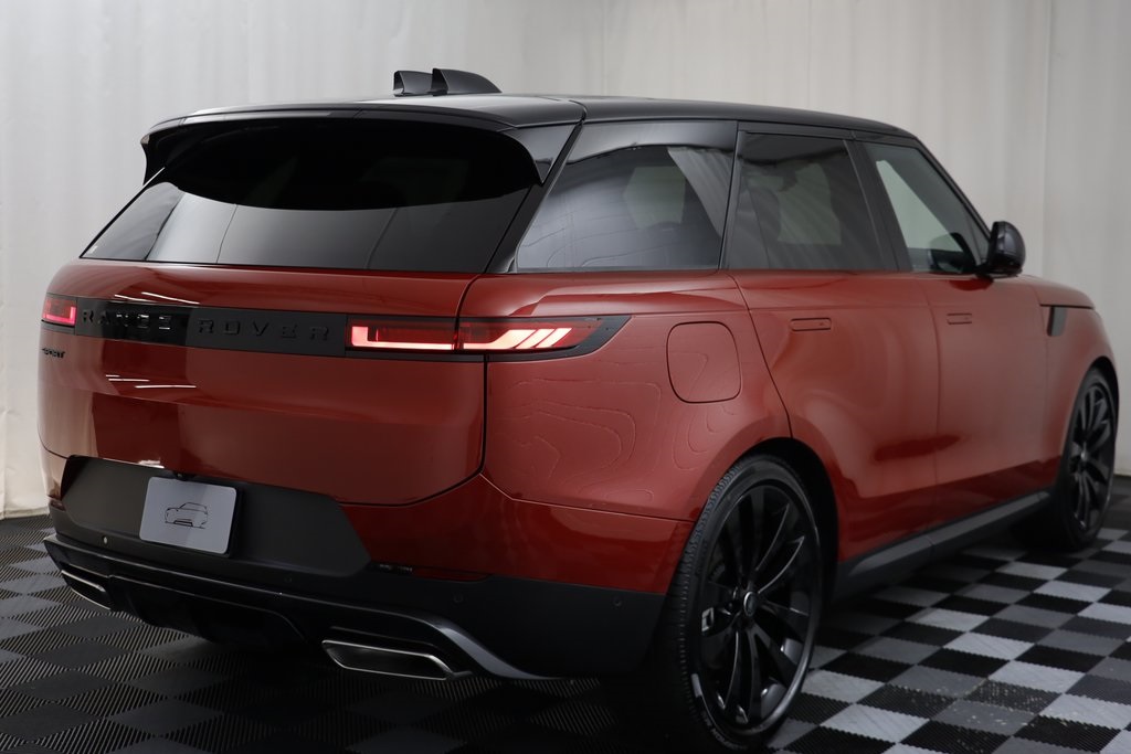 2025 Land Rover Range Rover Sport SE photo 17