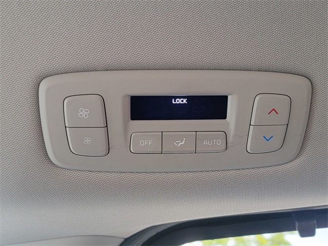 2023 Kia Carnival EX photo 33
