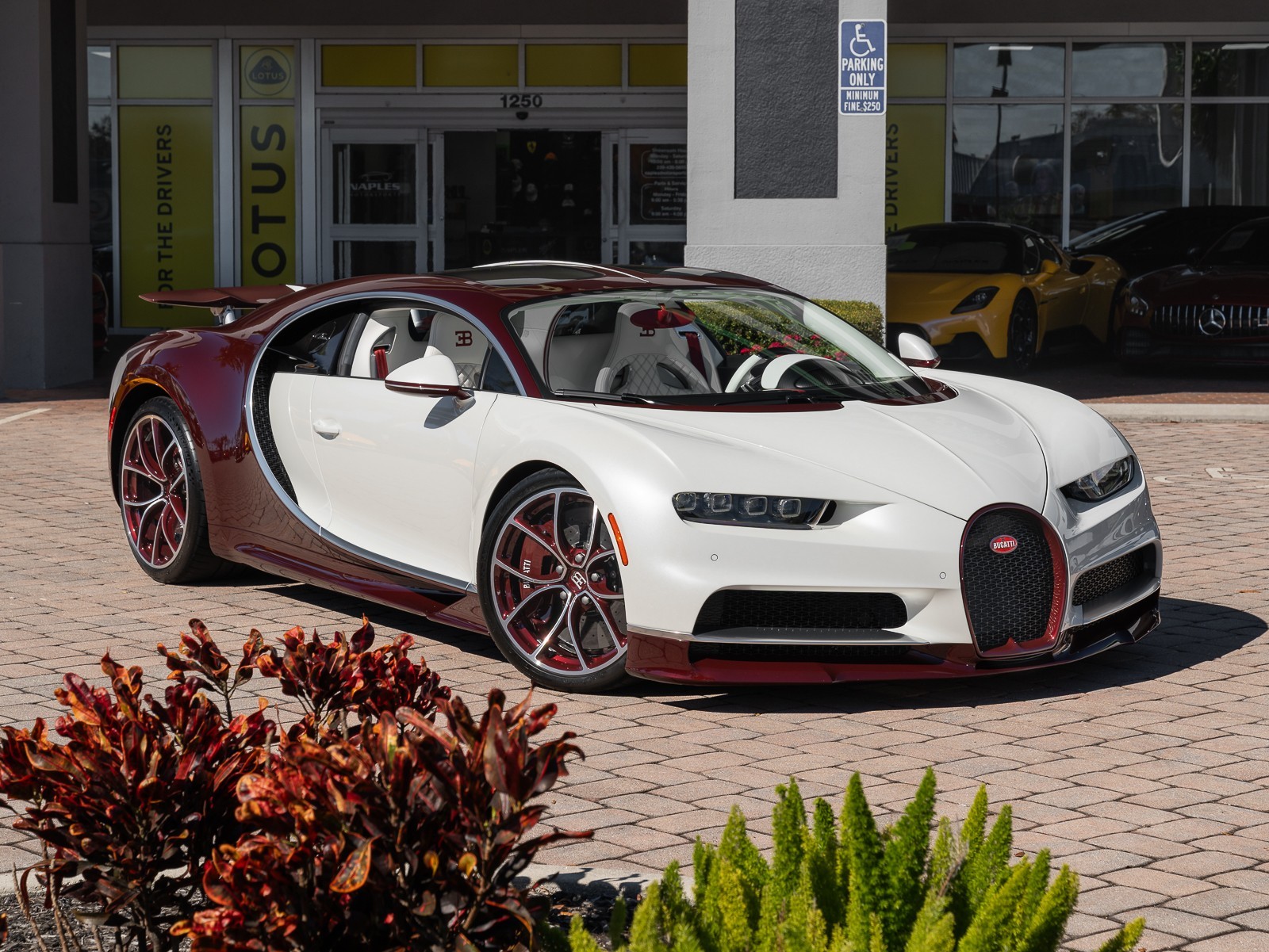 2021 Bugatti Chiron photo 11