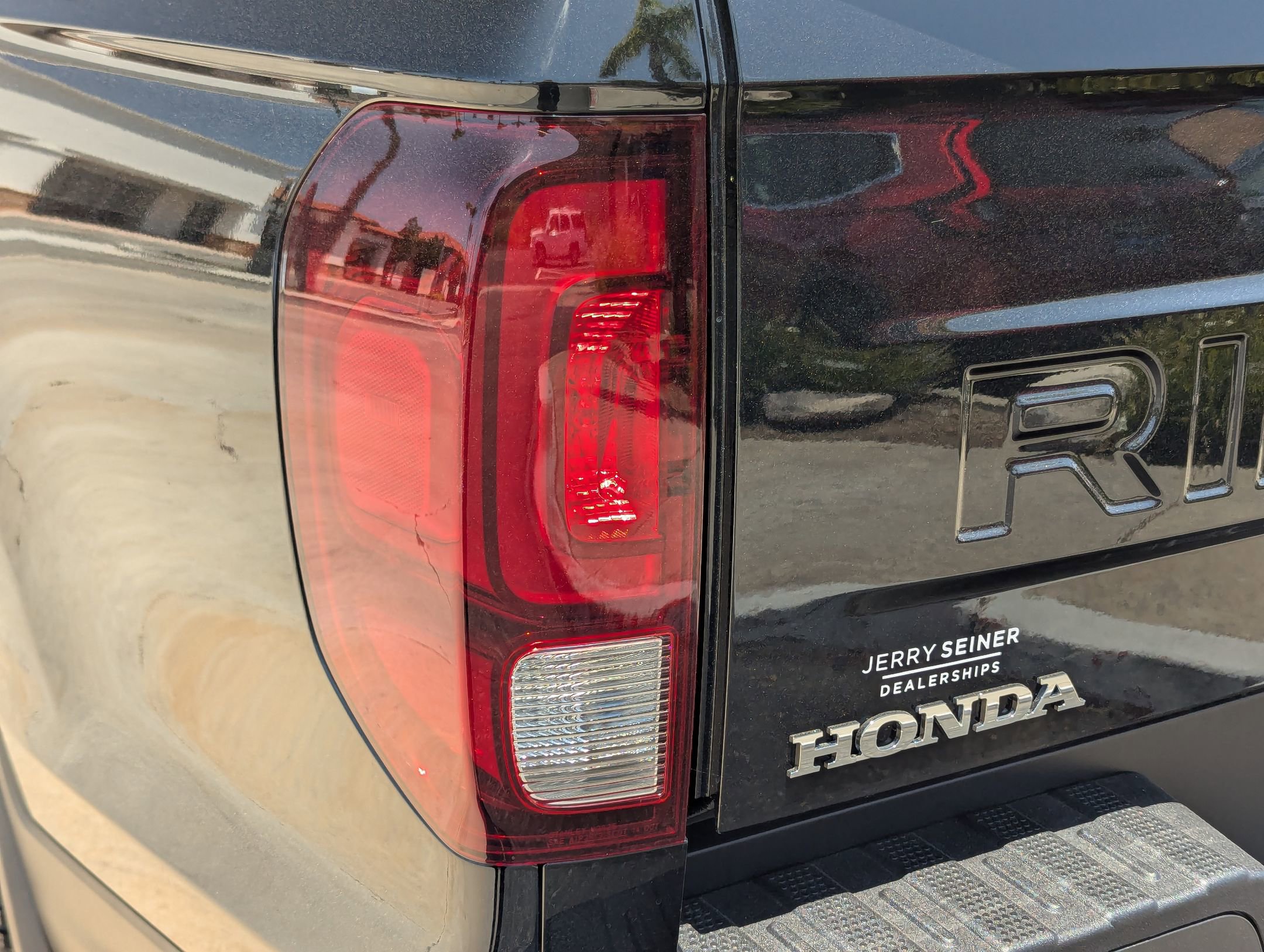 2025 Honda Ridgeline Sport photo 10