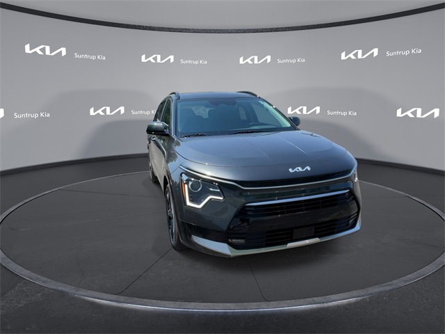 2025 Kia Niro EX Touring photo 3