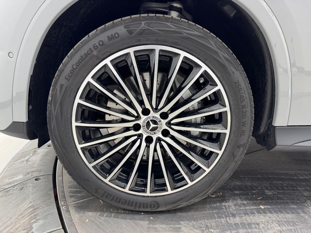 2026 Mercedes Benz GLC 350e 4MATIC photo 3