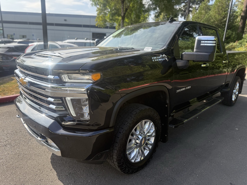 2023 Chevrolet Silverado 3500HD High Country photo 3