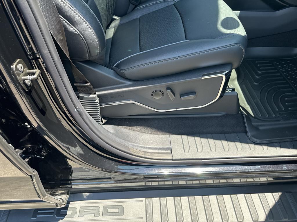 2024 Ford F-150 XLT photo 24