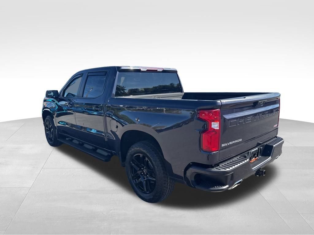 2022 Chevrolet Silverado 1500 RST photo 3