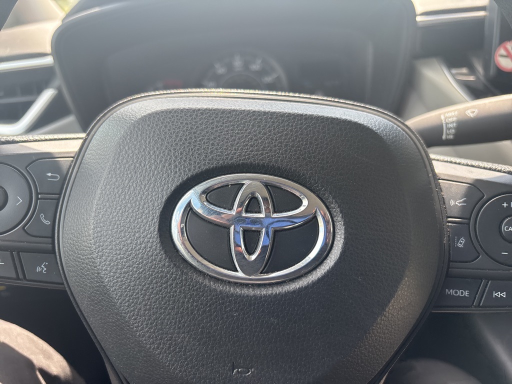 2022 Toyota Corolla L photo 18
