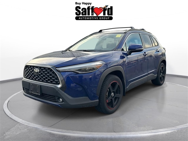 2022 Toyota Corolla Cross XLE's photo