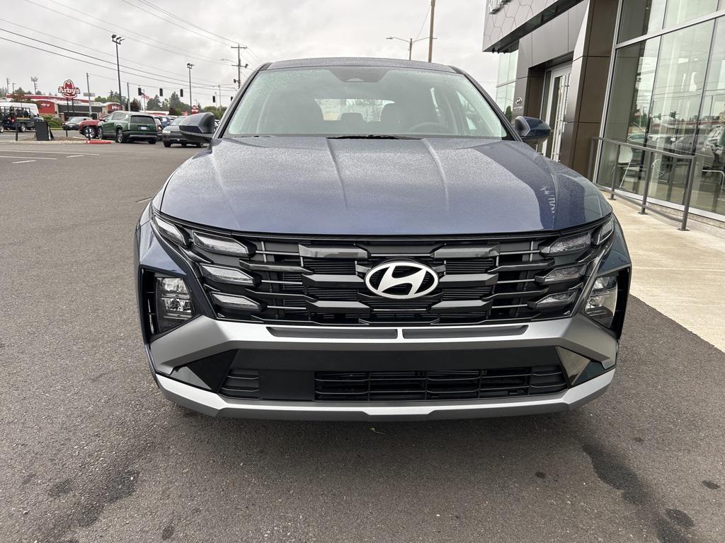 2025 Hyundai Tucson SE photo 3