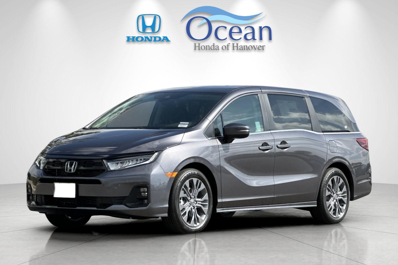 2026 Honda Odyssey Touring's photo