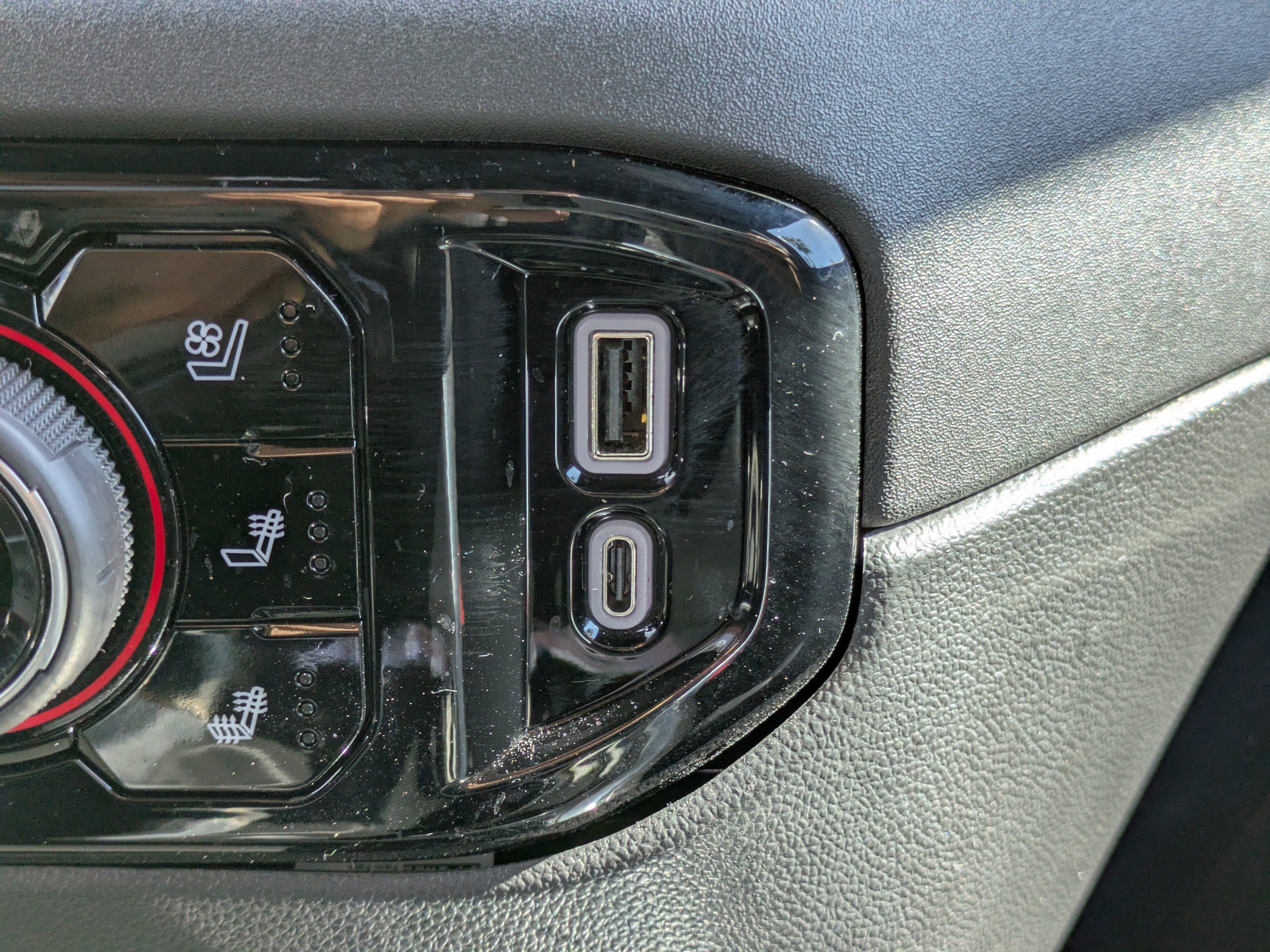 2023 Chevrolet Silverado 1500 LTZ photo 21