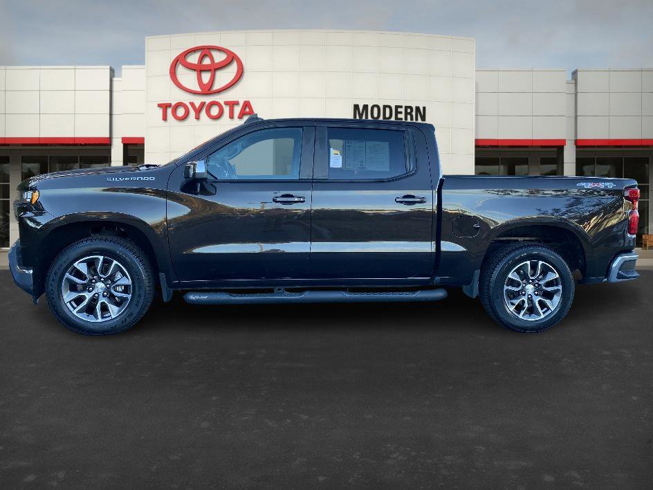 2019 Chevrolet Silverado 1500 LT photo 2