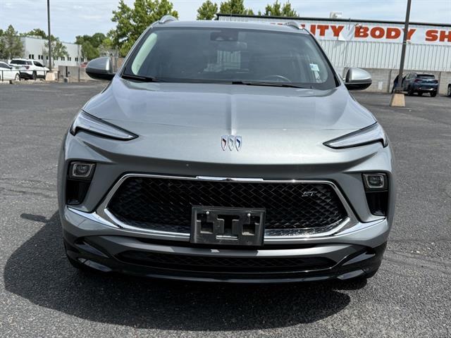 2024 Buick Encore GX Sport Touring photo 3