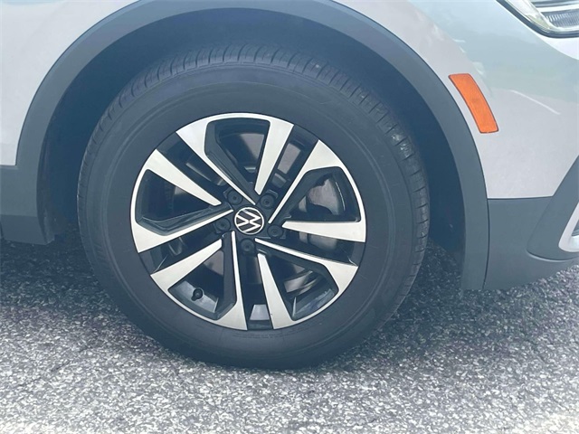 2024 Volkswagen Tiguan S photo 4