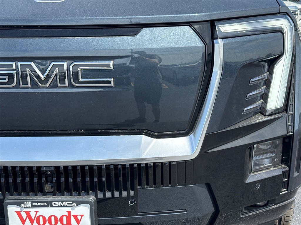 2025 Gmc Sierra EV Denali photo 10