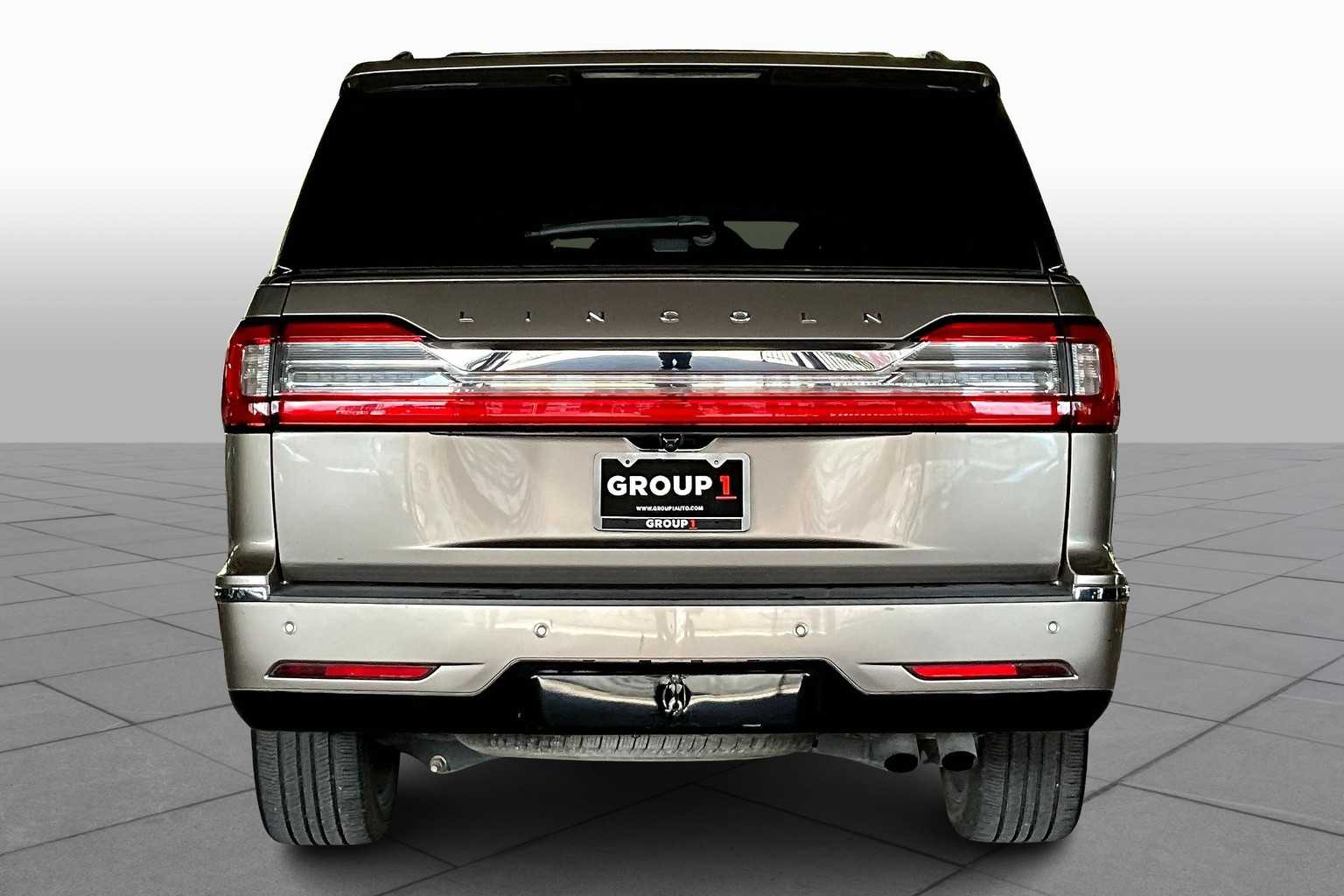 2019 Lincoln Navigator Reserve photo 4