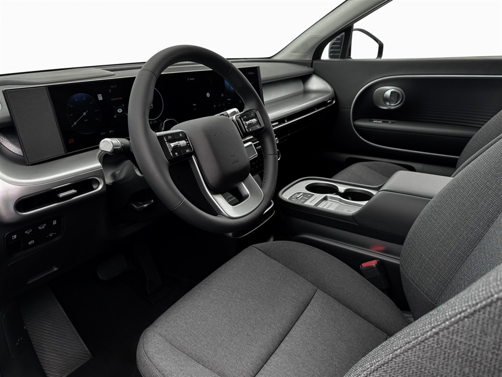 2026 Hyundai Ioniq SE photo 12