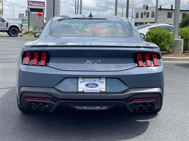 2025 Ford Mustang GT Premium photo 3