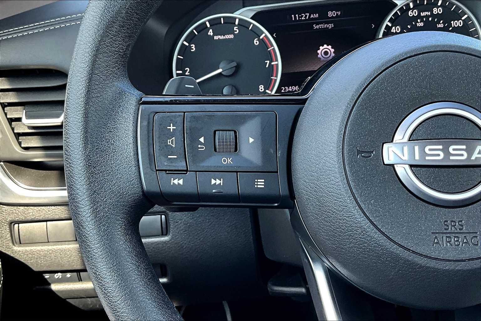 2023 Nissan Rogue SV photo 19