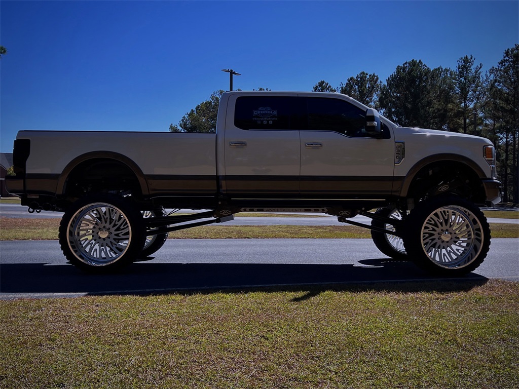 2022 Ford F-350 photo 6