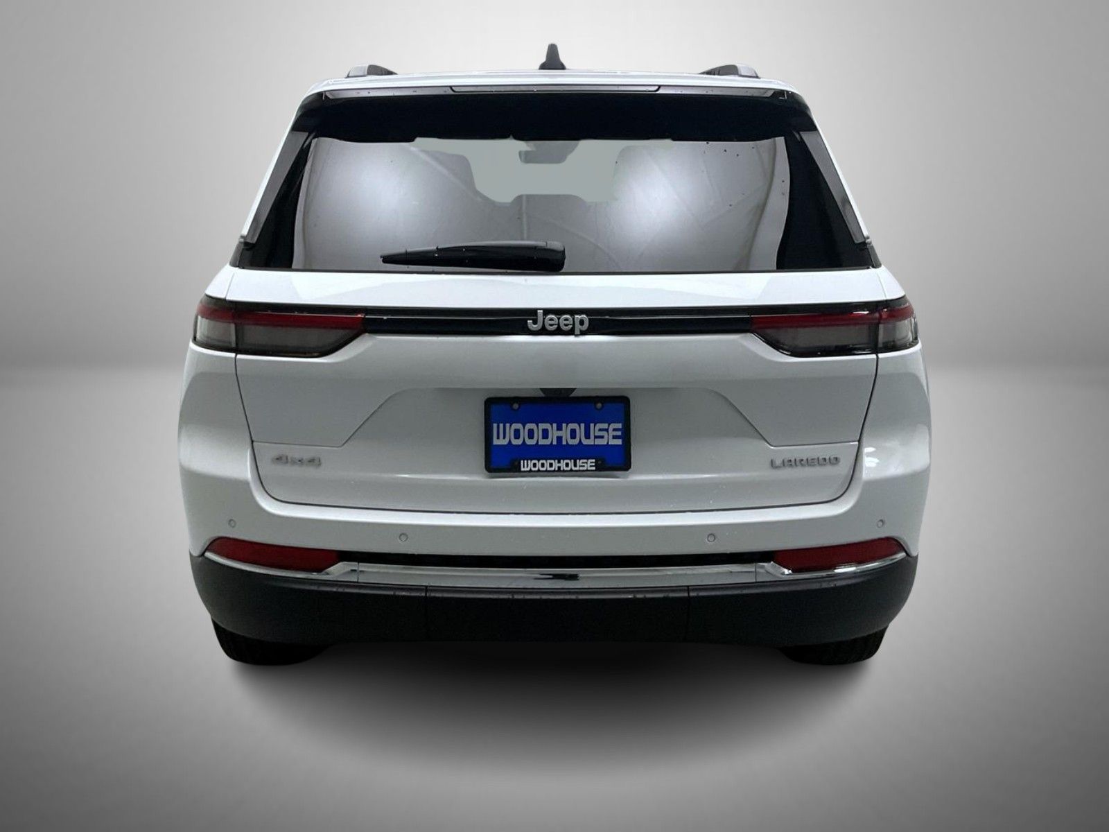 2025 Jeep Grand Cherokee Laredo X photo 3