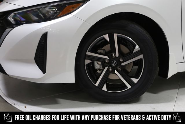 2025 Nissan Sentra SV photo 2