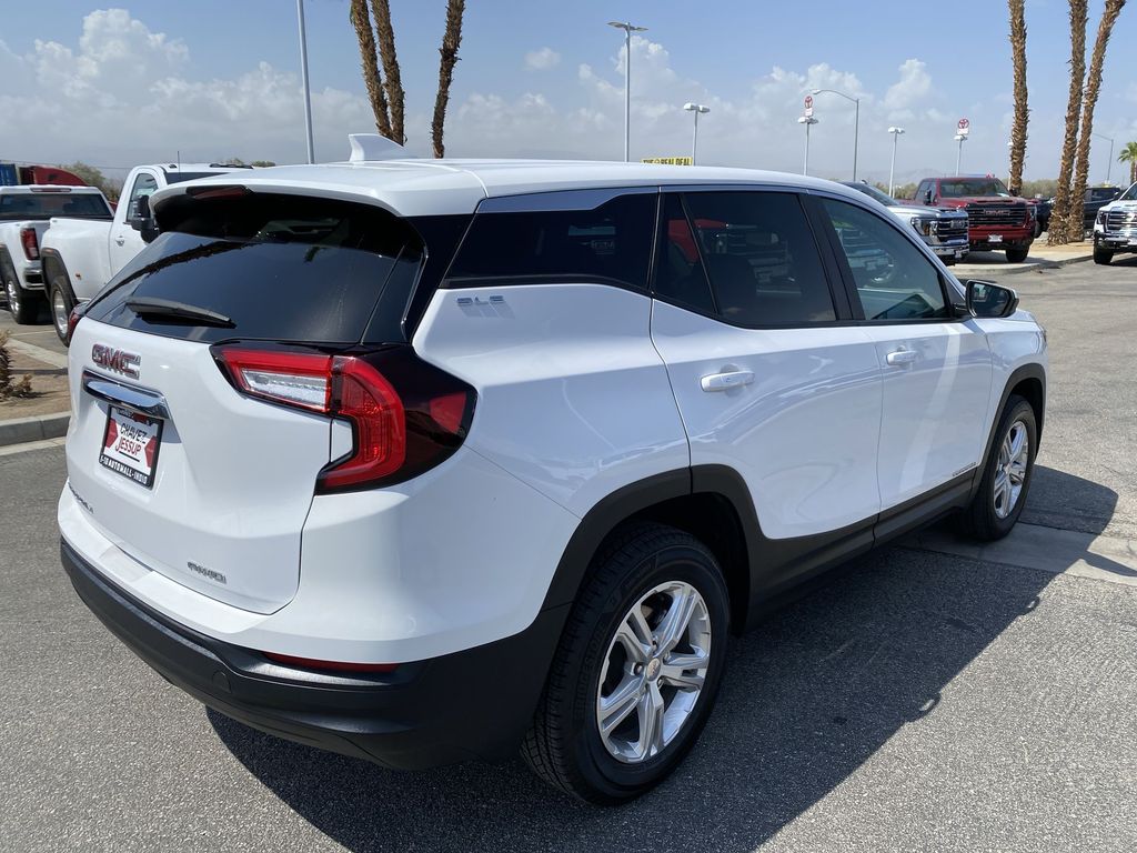 2024 Gmc Terrain SLE photo 33