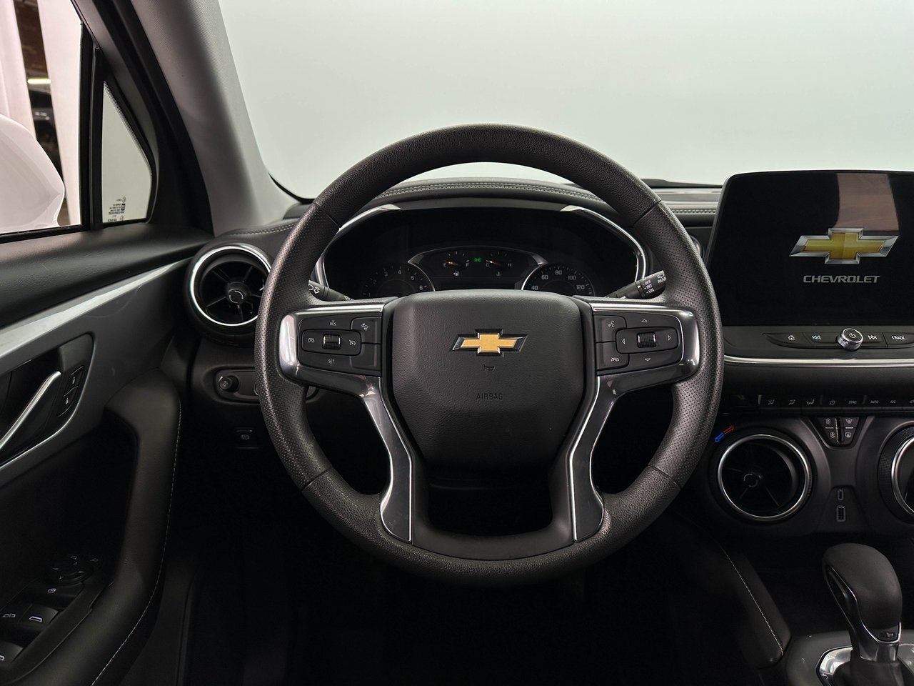 2023 Chevrolet Blazer 2LT photo 5