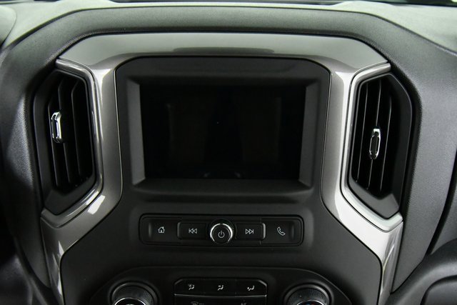 2026 Chevrolet Silverado 3500HD photo 3