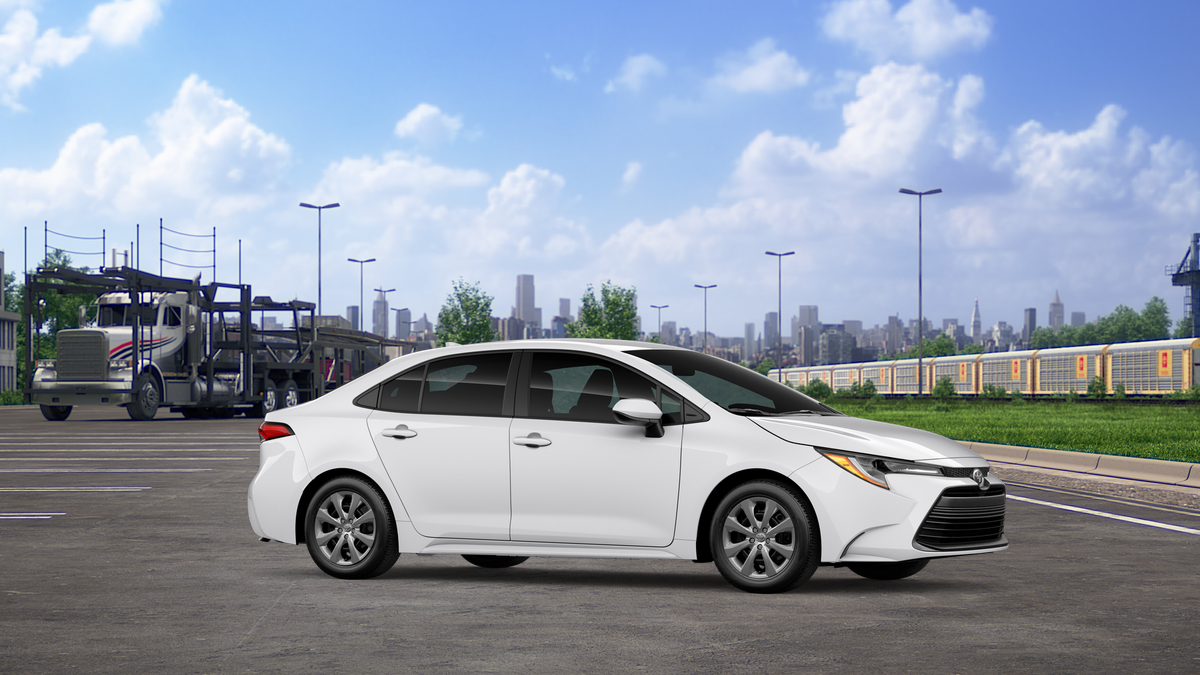 2026 Toyota Corolla LE photo 9