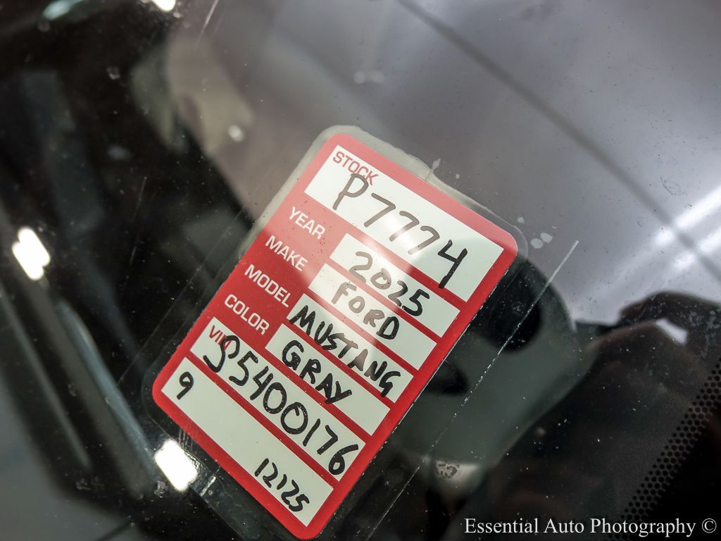 2025 FORD MUSTANG - Image 24