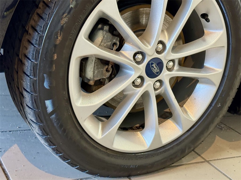 2019 Ford Fusion Hybrid SEL photo 12